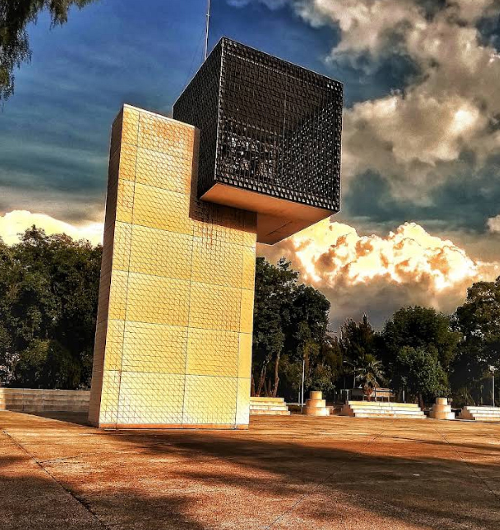 Plaza "El Carrillón"-0