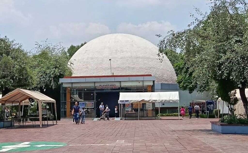 Planetario "Luis Enrique Erro"-0