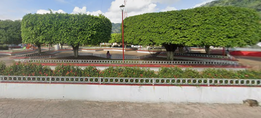 El Parque Central de Ixtapangajoya-0