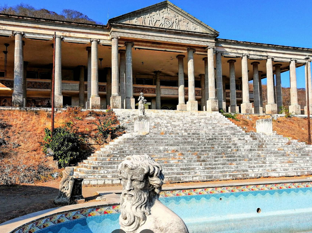 Partenón del Negro Durazo-0