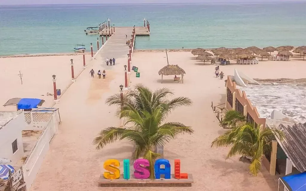 Playa Sisal-1