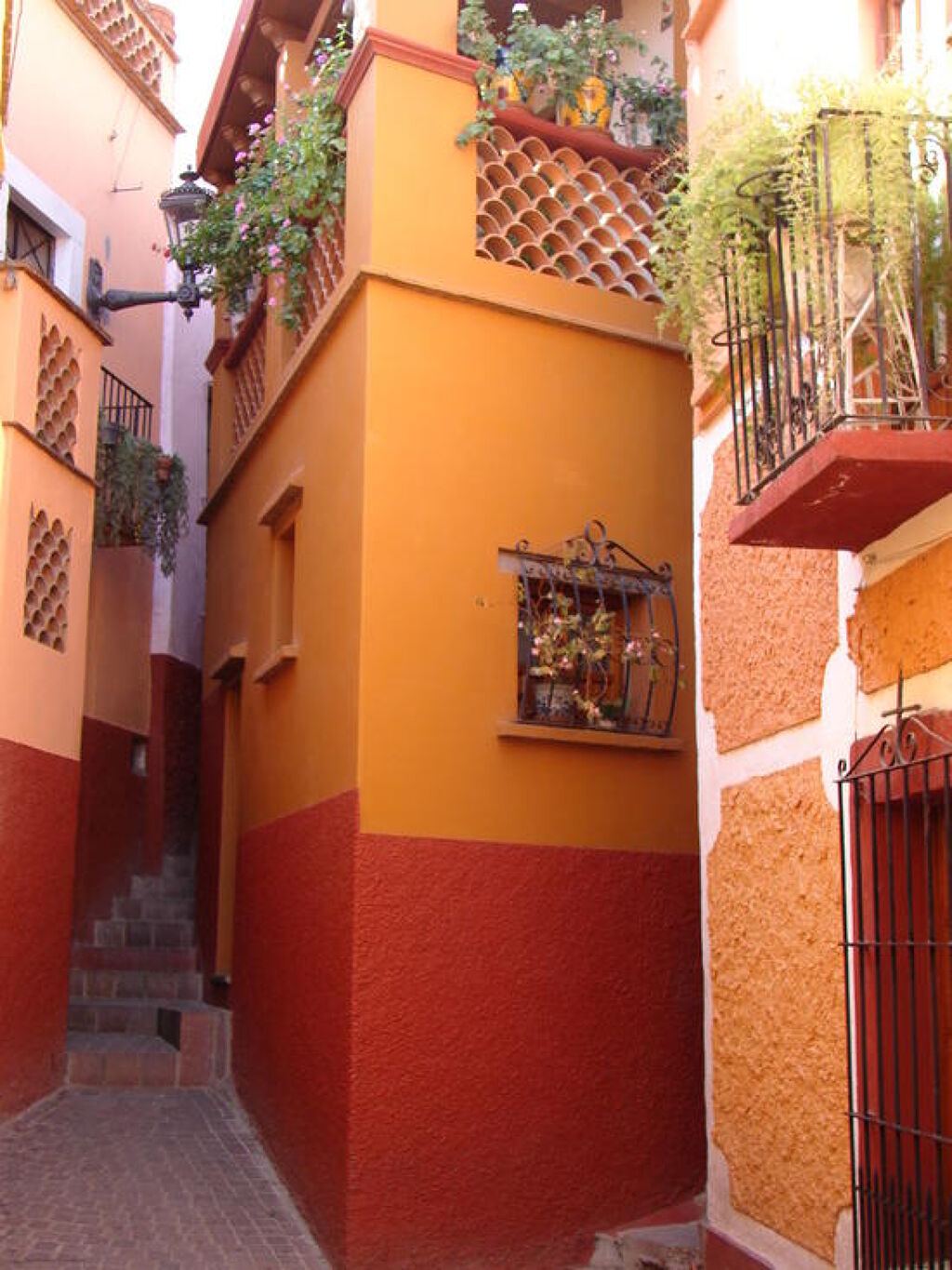 Callejón del Beso-0