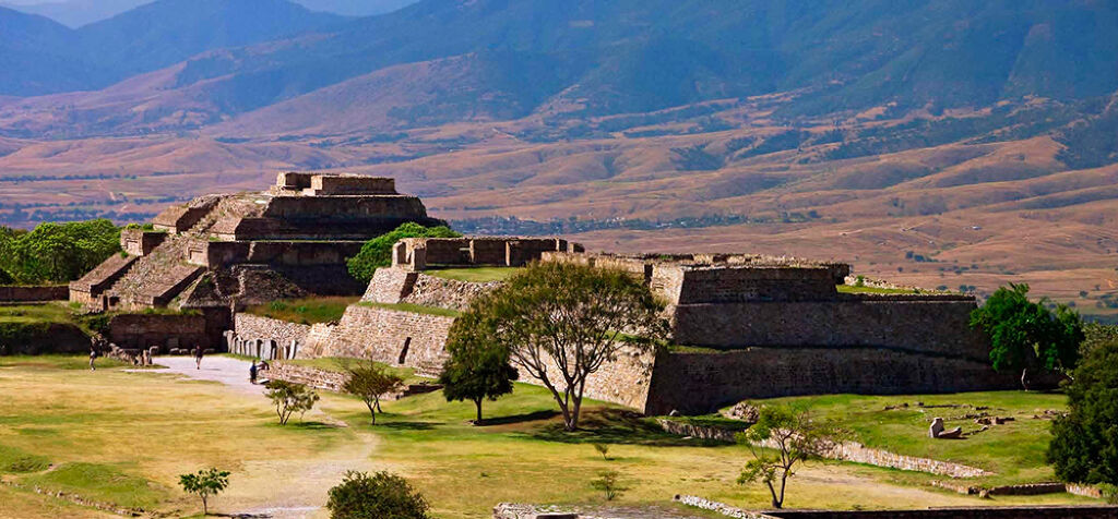 Zona Arqueológica Xochitécatl-0