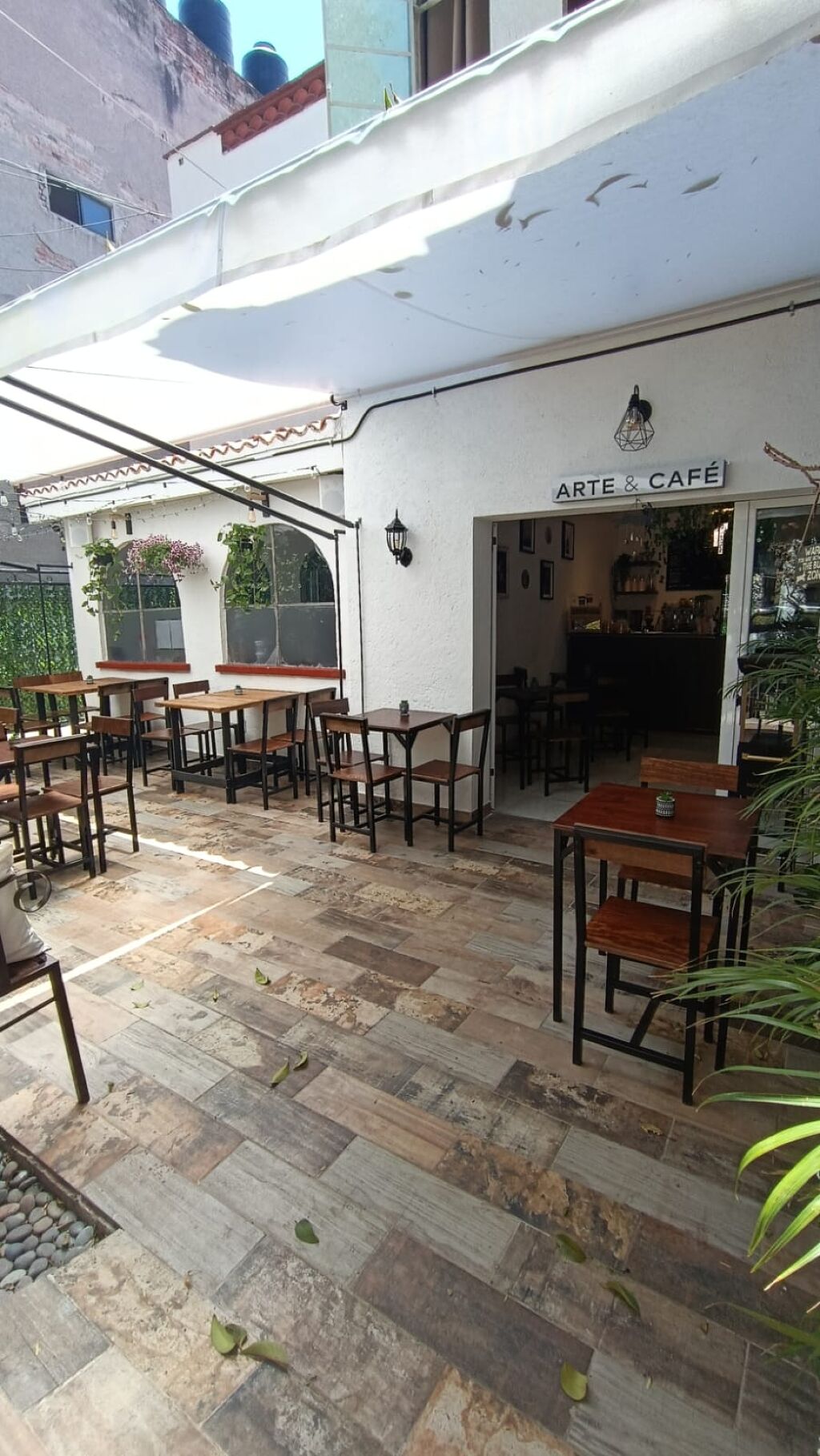 Café Zikarú-0