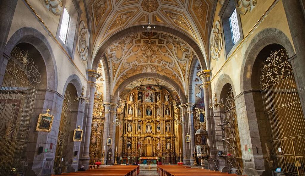 Capilla de la Virgen del Rosario-0