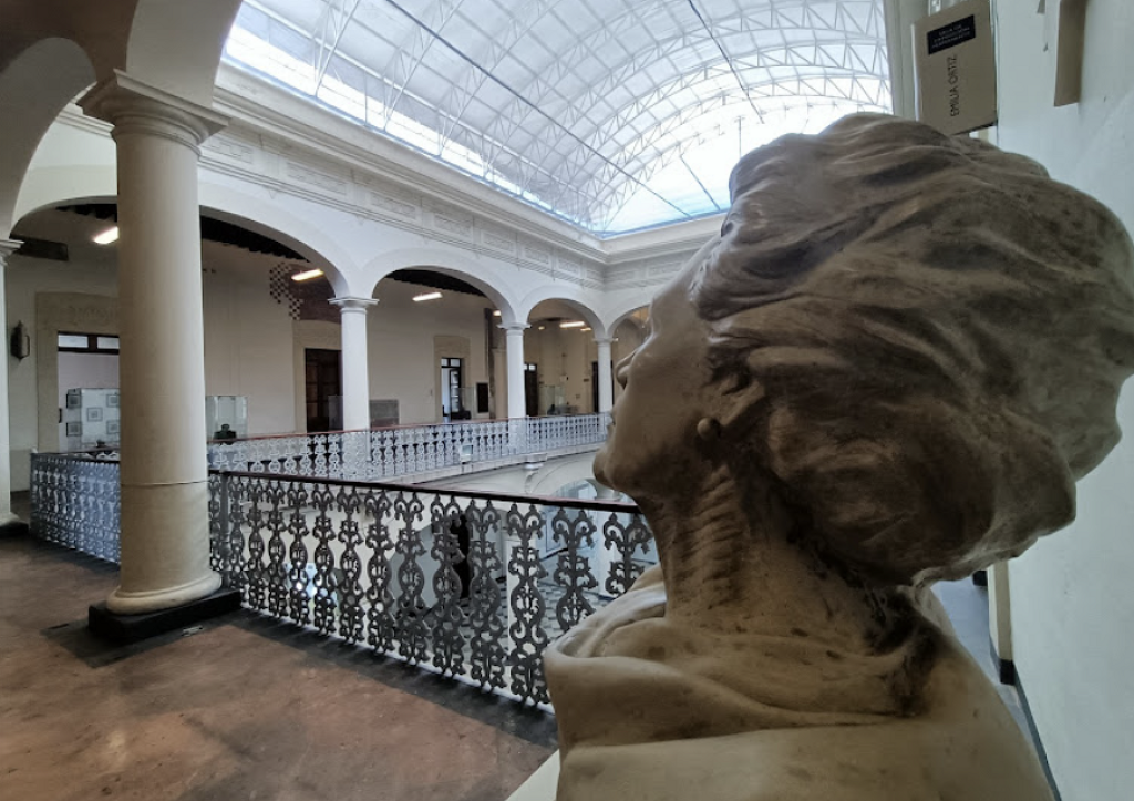 Centro de Arte Contemporáneo Emilia Ortiz-1
