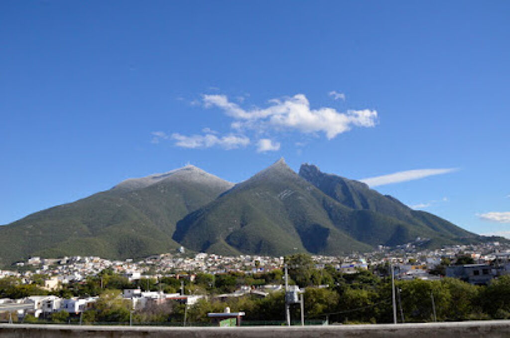 Cerro de la Silla-1