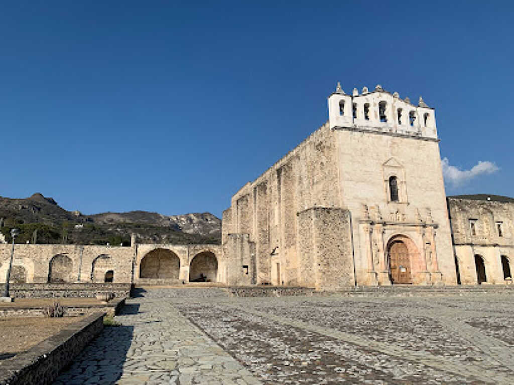 Convento de los Santos Reyes-0