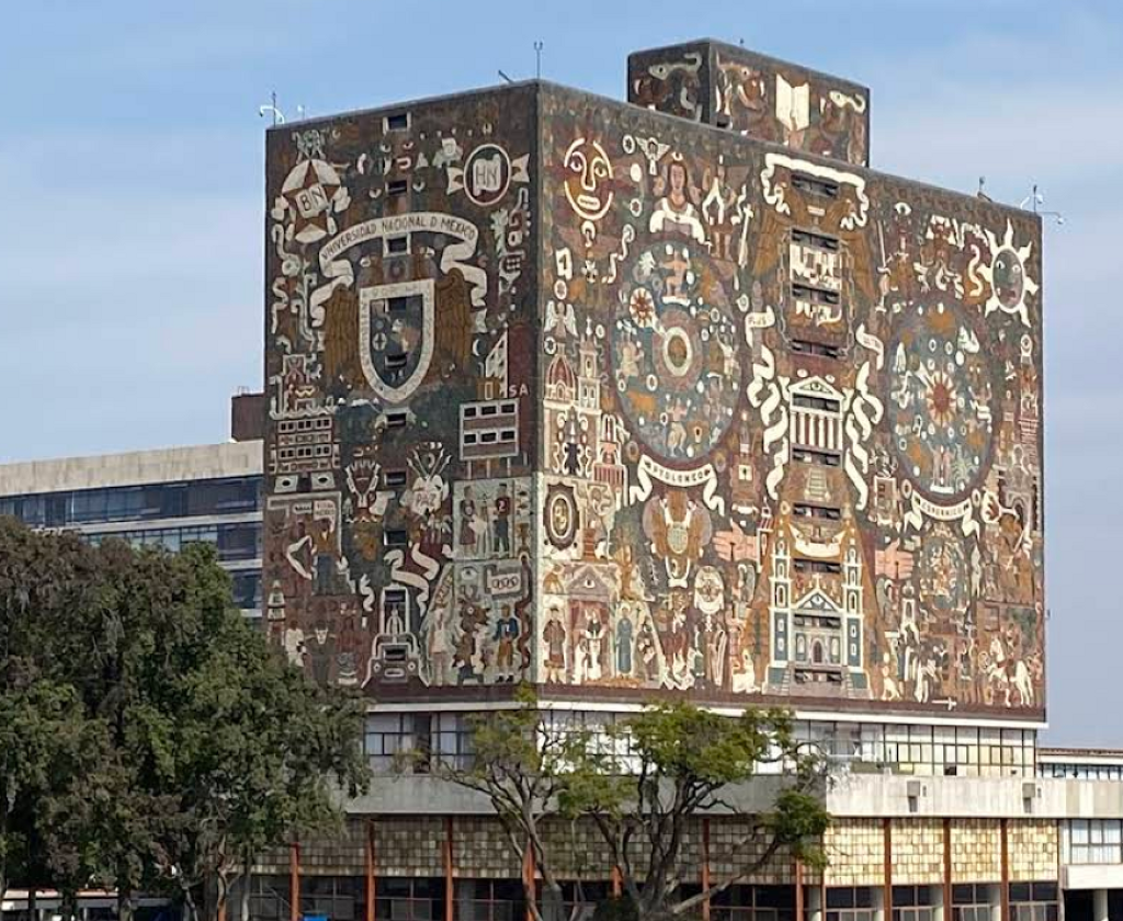 Universidad Nacional Autónoma de México-0