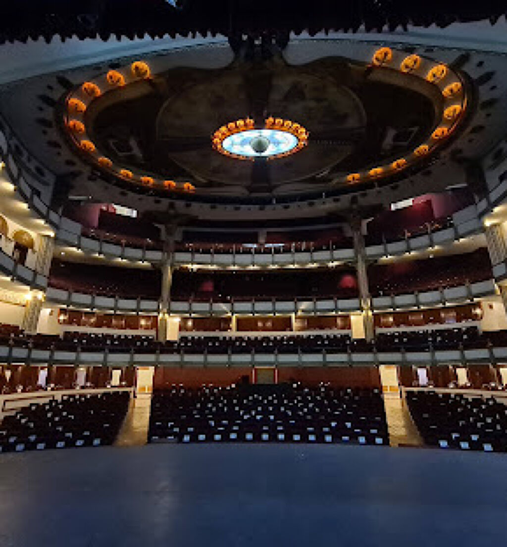 Teatro de la Ciudad Esperanza Iris-1