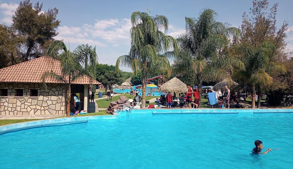 Balneario Los Pinos-0