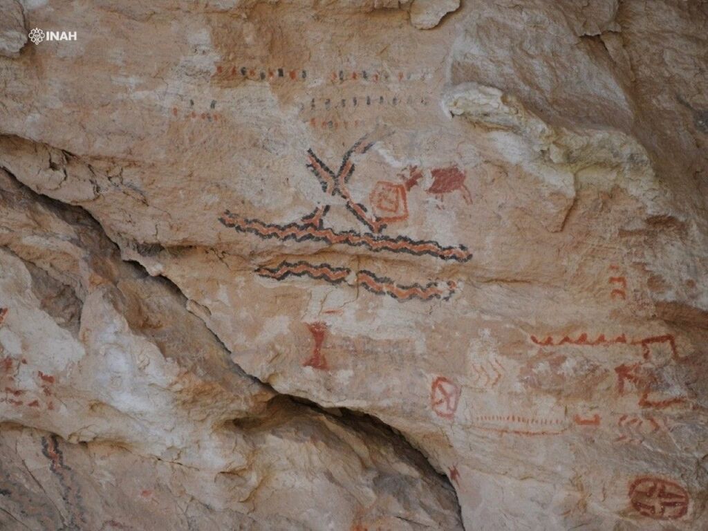 Zona Arqueológica "La Pintada"-0