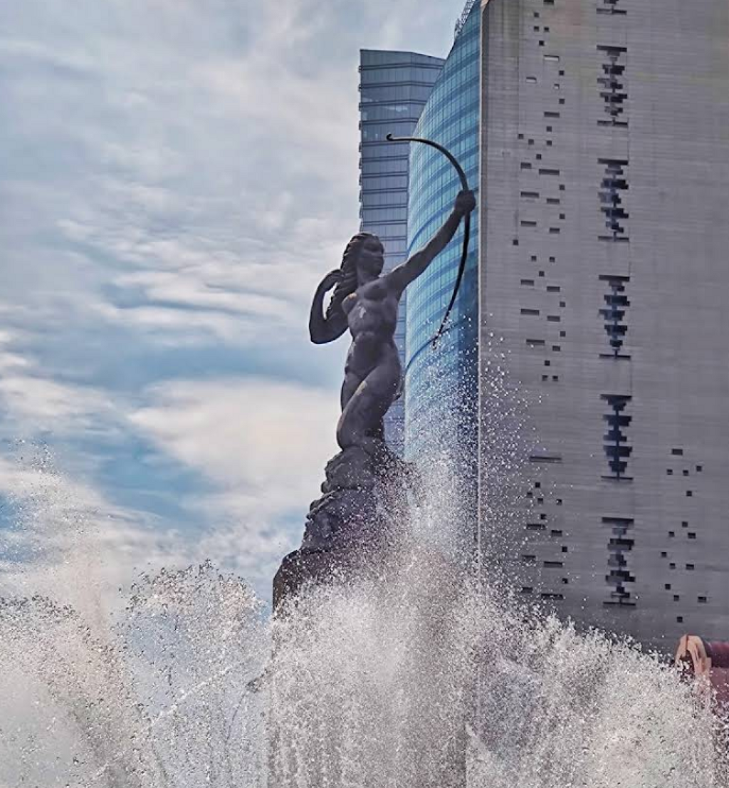 Fuente de la Diana Cazadora-0