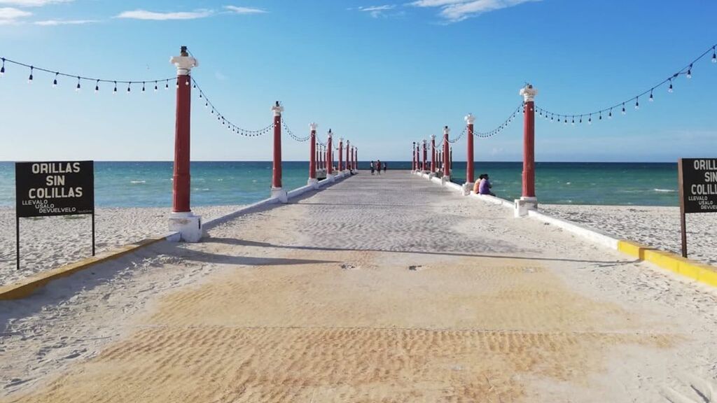 El muelle y sus playas-1