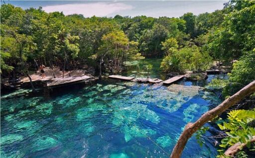 El Cenote Azul-0
