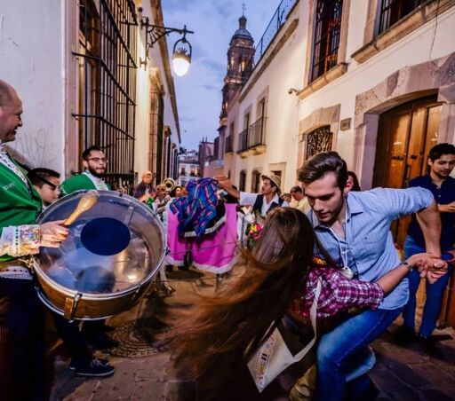Escucha la tambora en Jardín Morelos-0