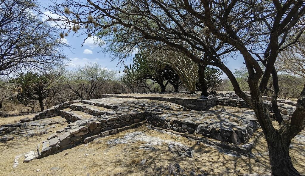 Zona arqueológica El Cerrito-1