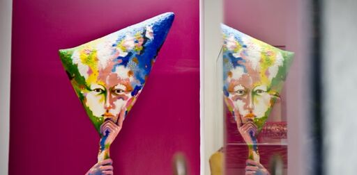 Explora las Galerías de Arte-0
