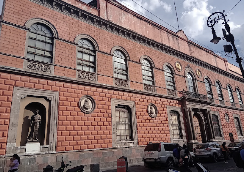Galerías de la Antigua Academia de San Carlos-2