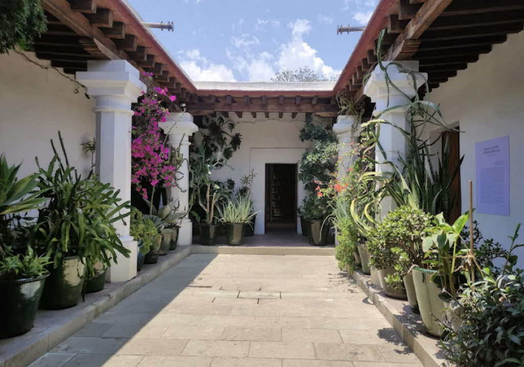 Instituto de Artes Gráficas de Oaxaca (IAGO)-1