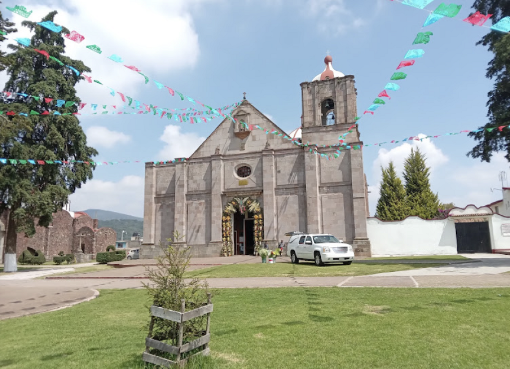 La Parroquia de San Miguel Arcángel en Chapa de Mota-0