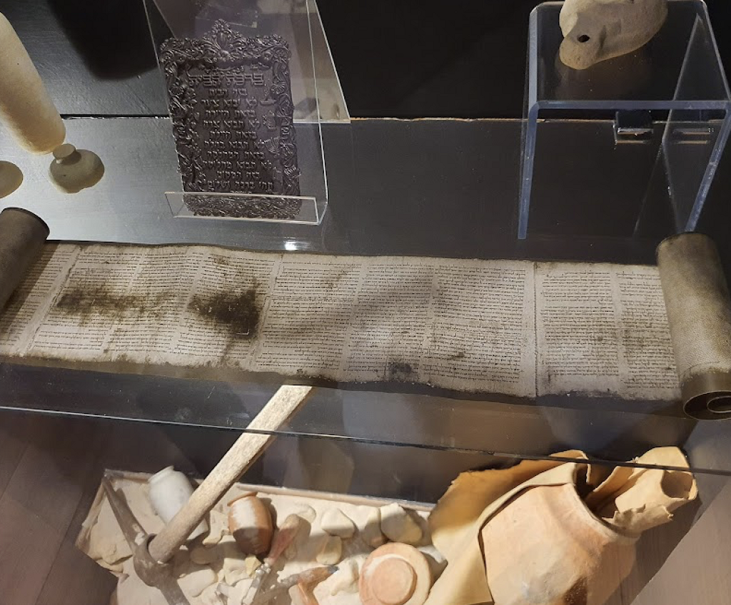 Maná, Museo de la Biblia-4