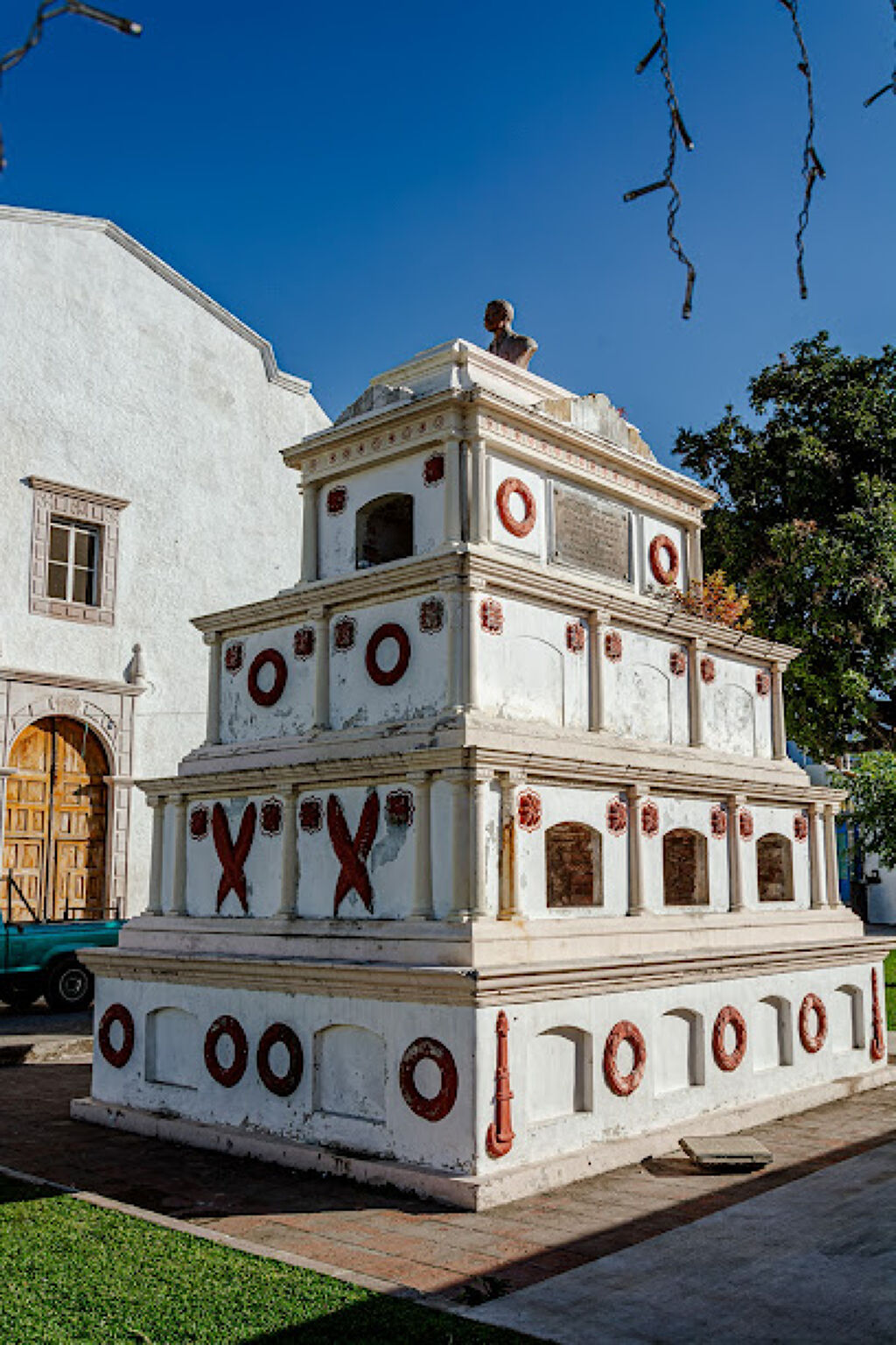 Mausoleo del General Emiliano Zapata-1