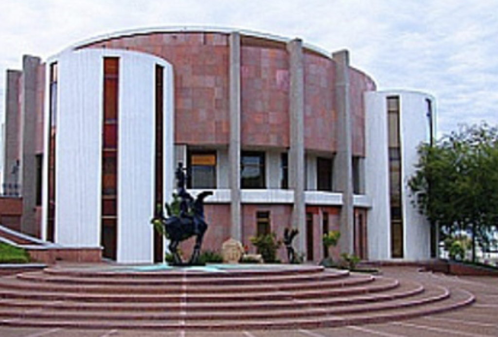 Museo Biblioteca Harold R. Pape-1