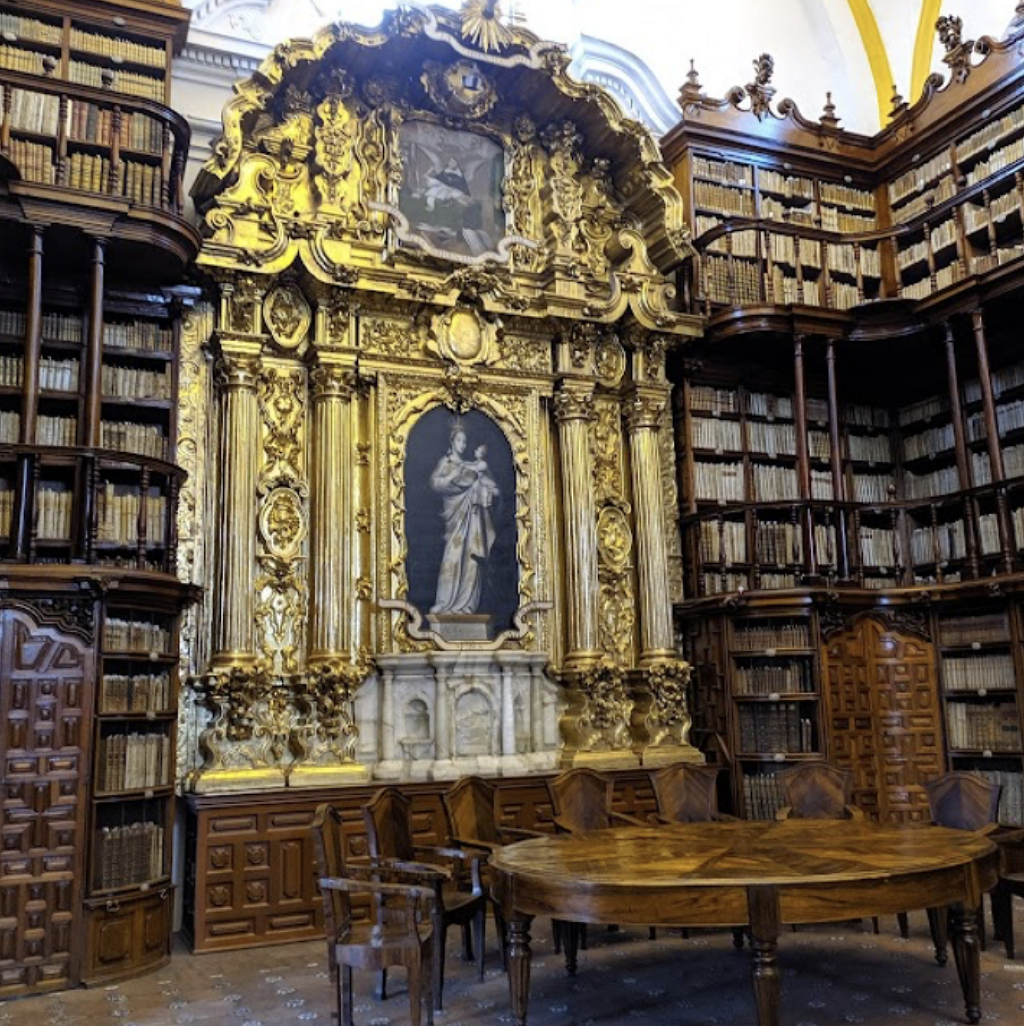 Museo Biblioteca Palafoxiana -0