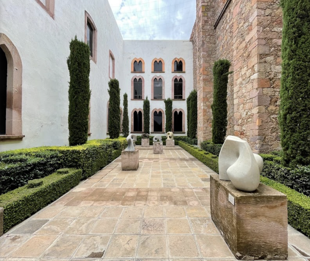 Museo de Arte Abstracto Manuel Felguérez-1