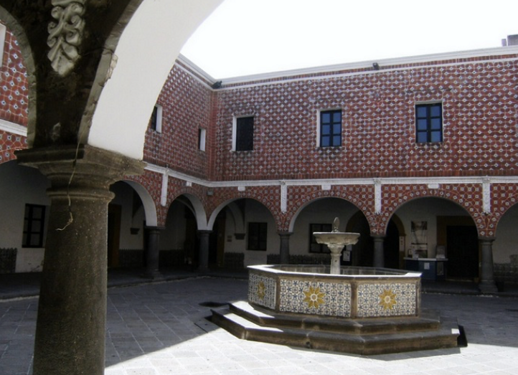 Museo de Arte Popular Ex-Convento de Santa Rosa -0