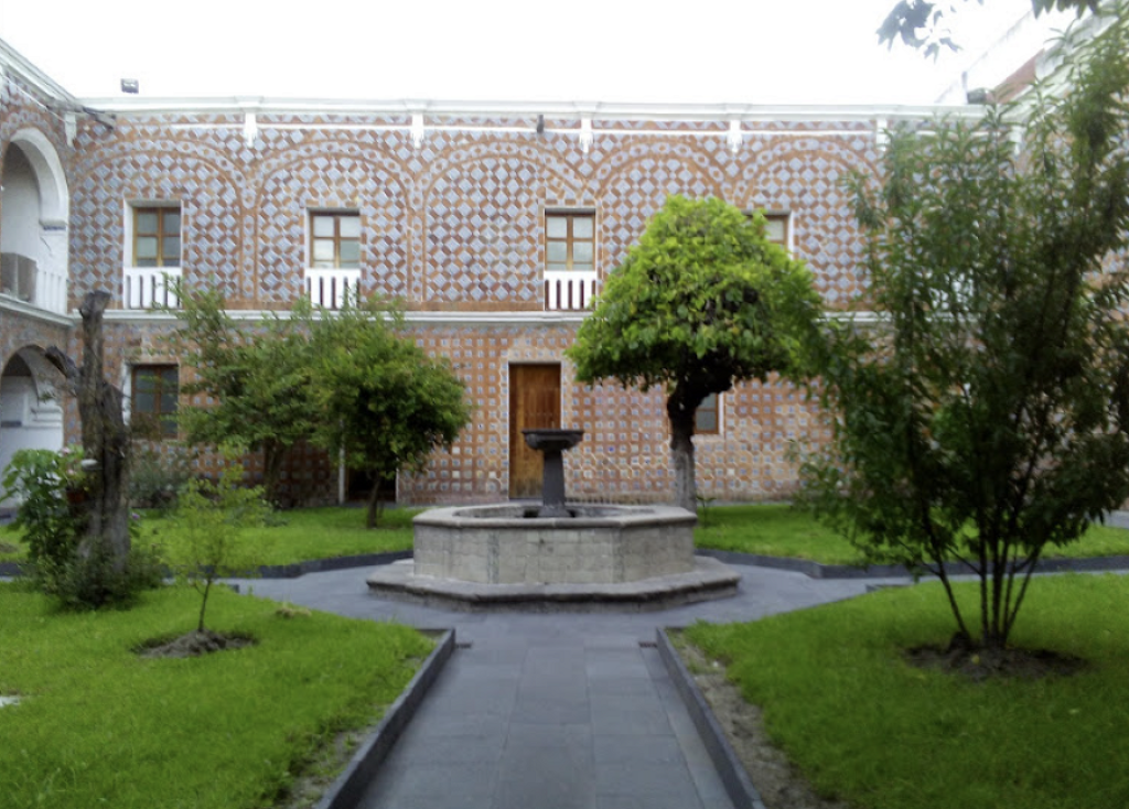 Museo de Arte Religioso Ex Convento de Santa Mónica-1