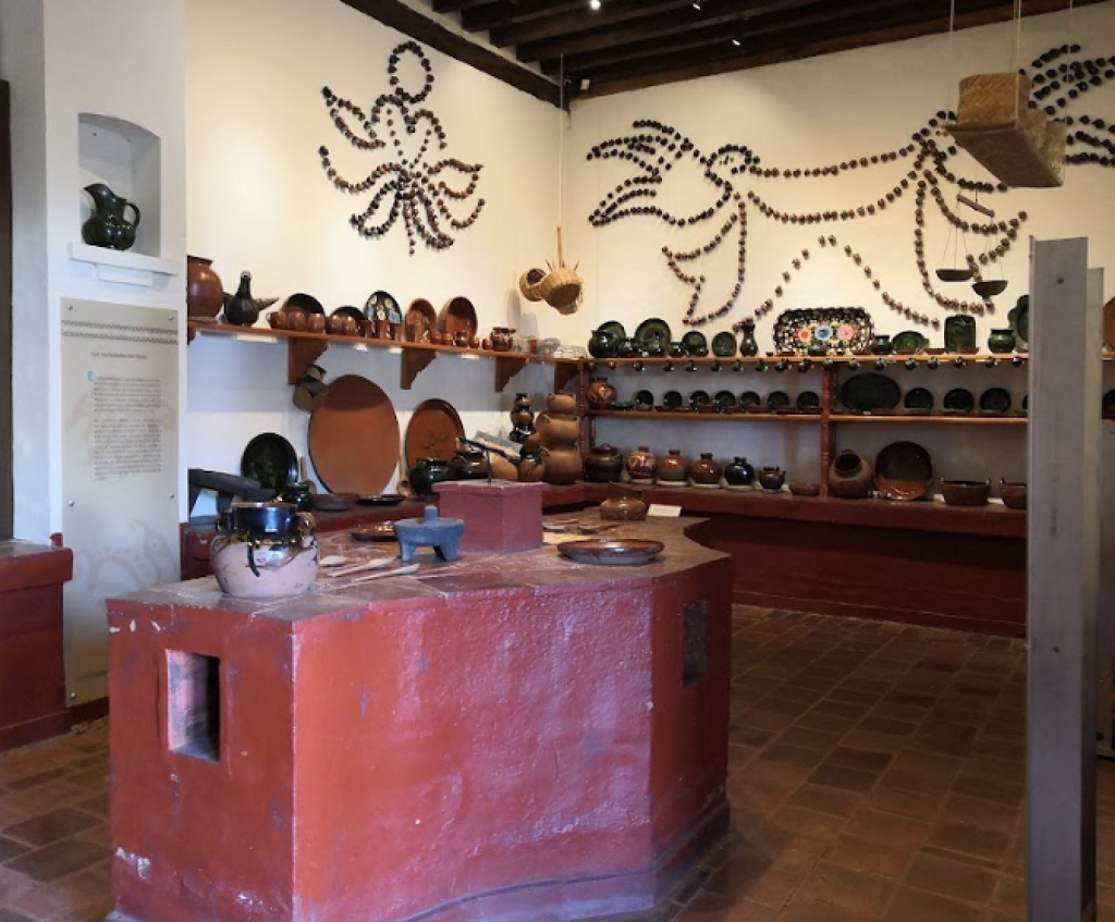 Museo de Artes e Industrias Populares de Pátzcuaro-1