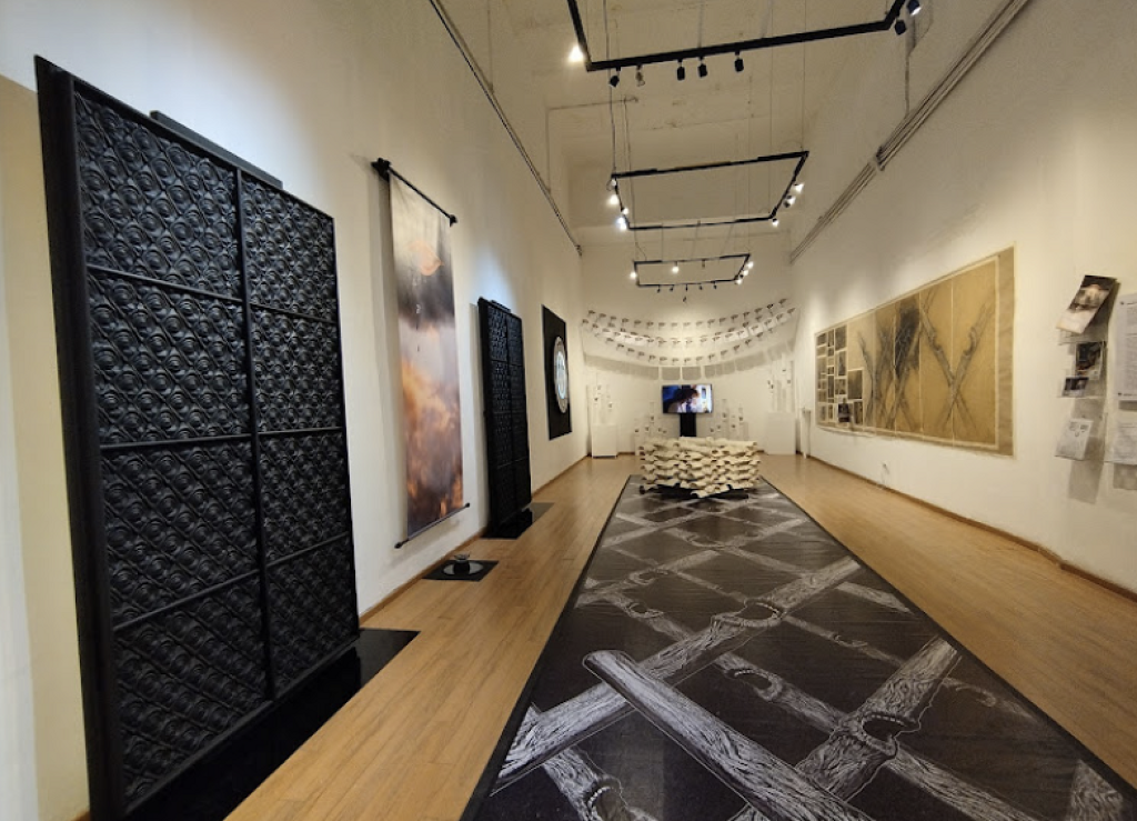 Museo de Historia y Arte Contemporáneo El Palacio de los Gurza-3