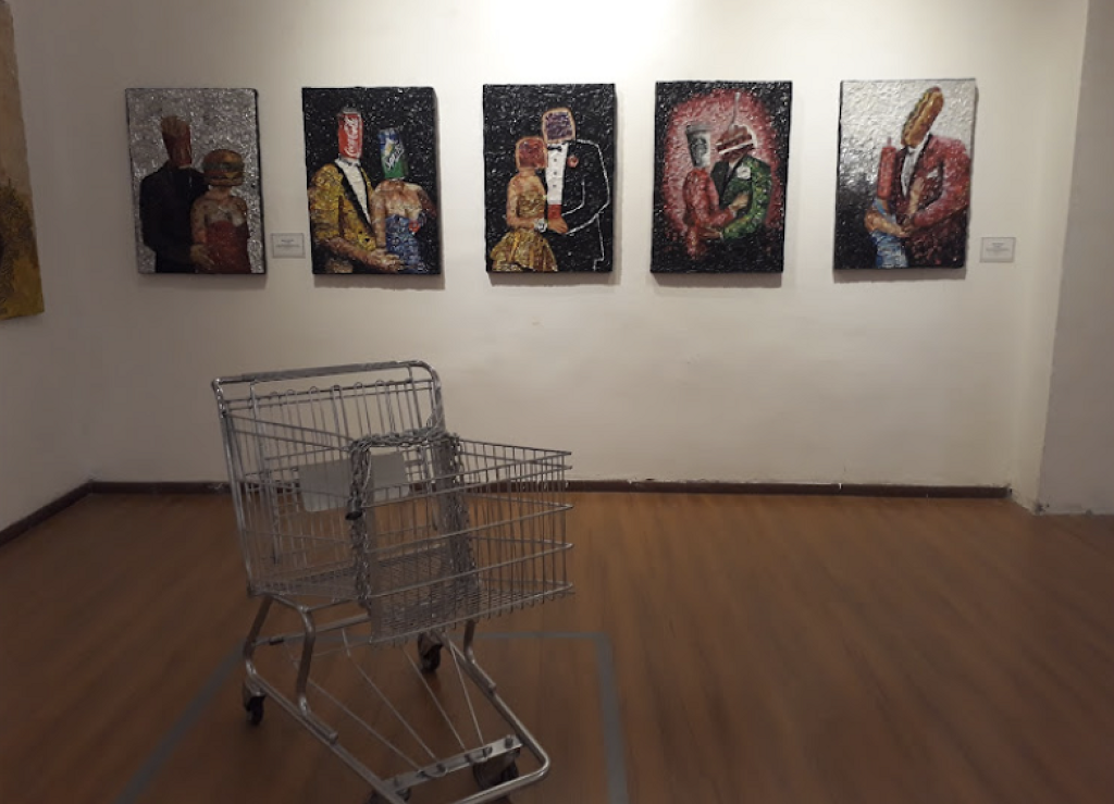 Museo de Historia y Arte Contemporáneo El Palacio de los Gurza-2