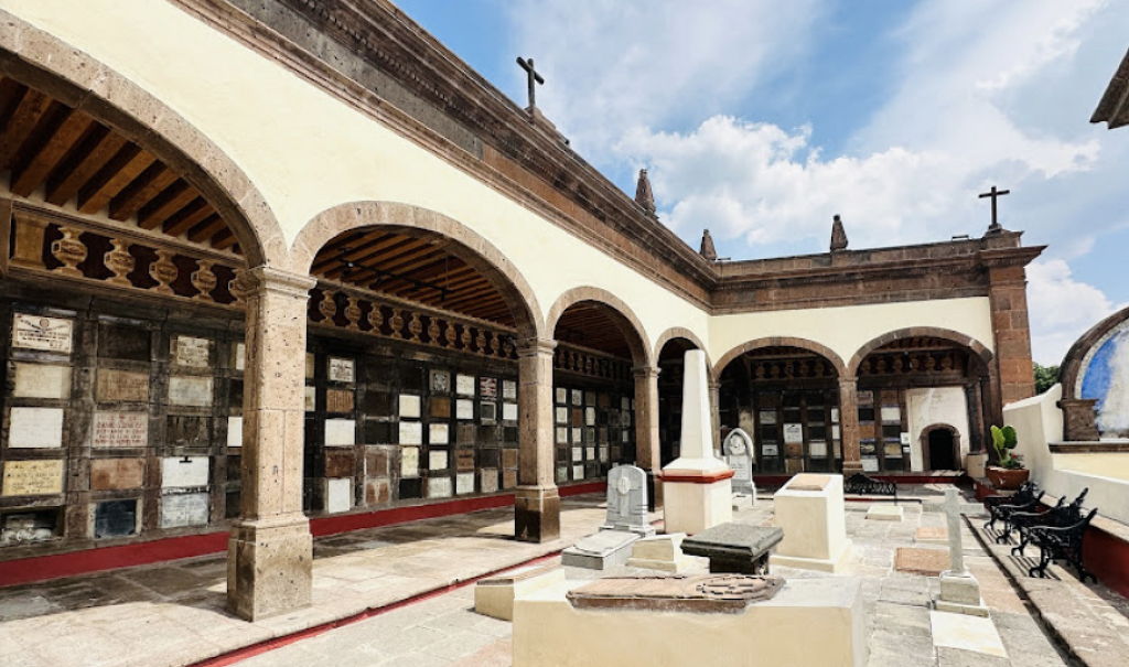 Museo Panteón de la Santa Vera Cruz (antes Museo de la Muerte)-2