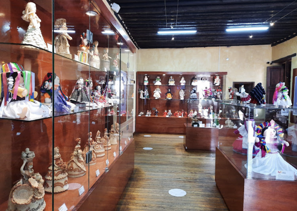Museo de la Muñeca Artesanal -0