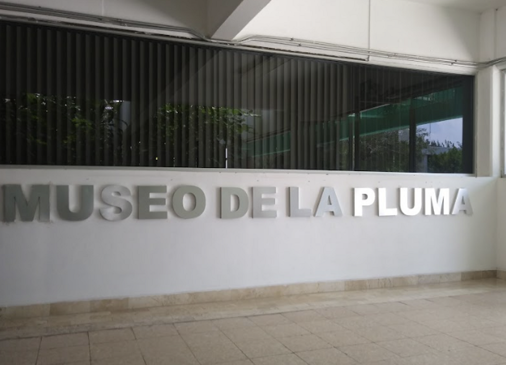 Museo de la Pluma. Ing. Jesús Humberto Rodríguez Lozano-3
