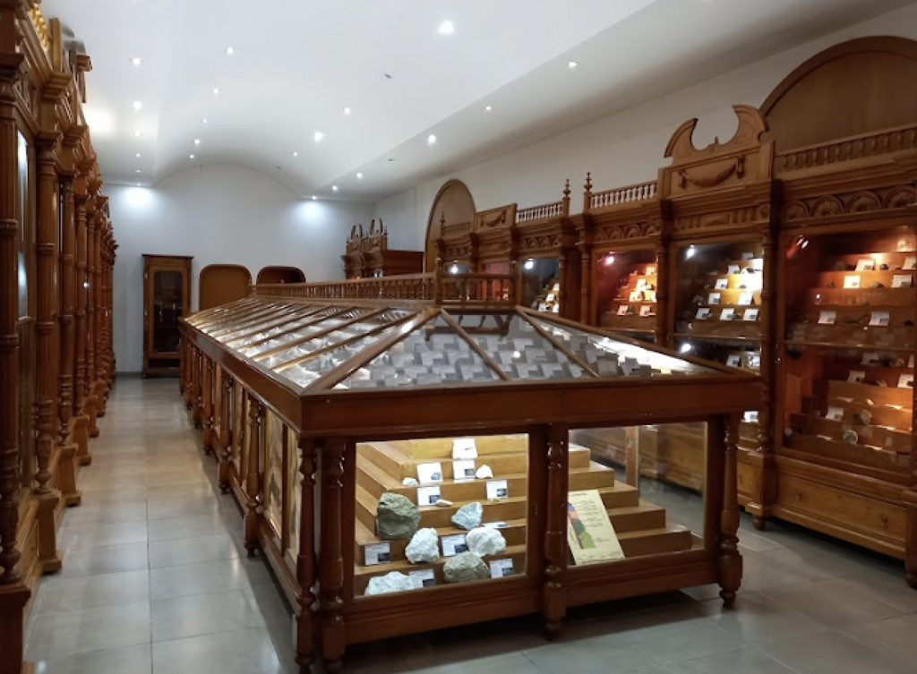 Museo de Mineralogía de la Universidad Autónoma del Estado de Hidalgo-0