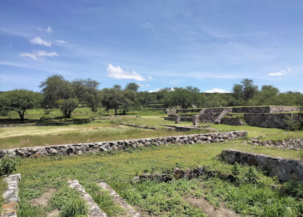 Museo de Sitio de la Zona Arqueológica de Tres Cerritos-0