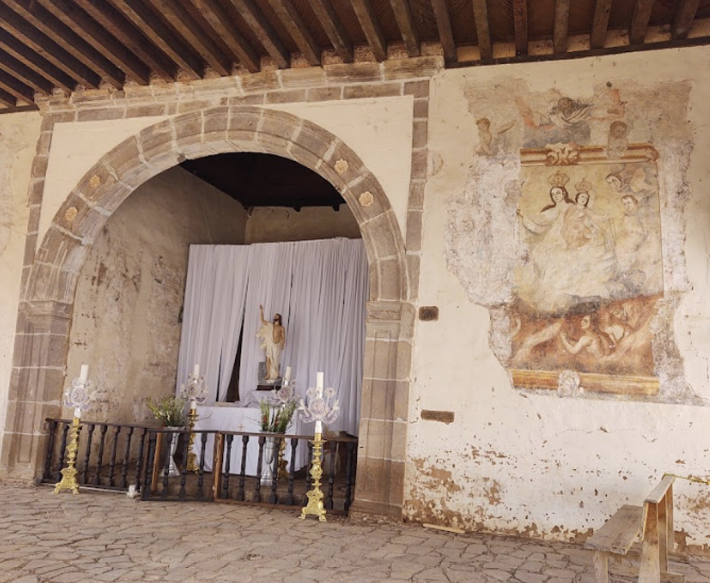 Museo del Ex convento de Santa Ana Tzintzuntzan-1