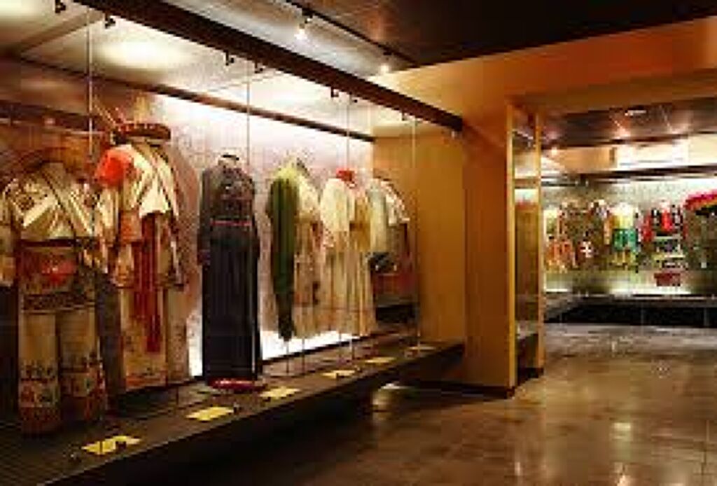 Museo del Sarape y Trajes Mexicanos-0