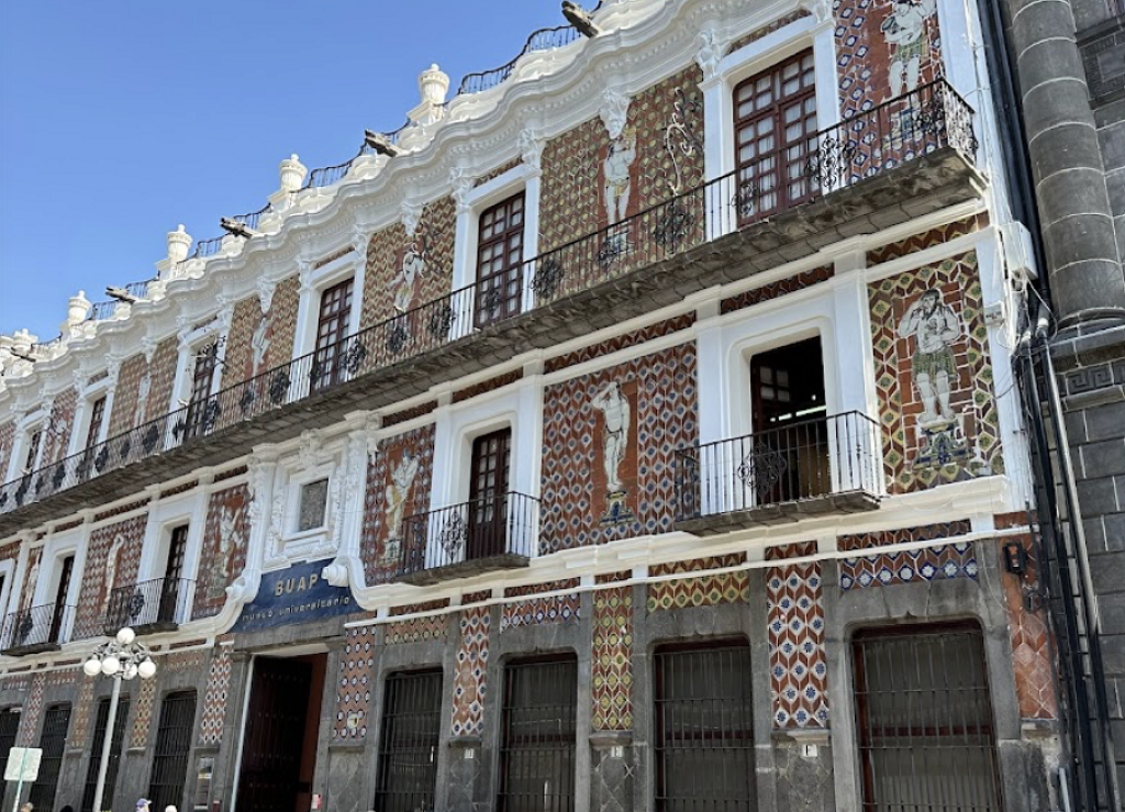 Museo Universitario Casa de los Muñecos-4