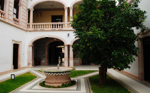 Museo Histórico de la Revolución-0
