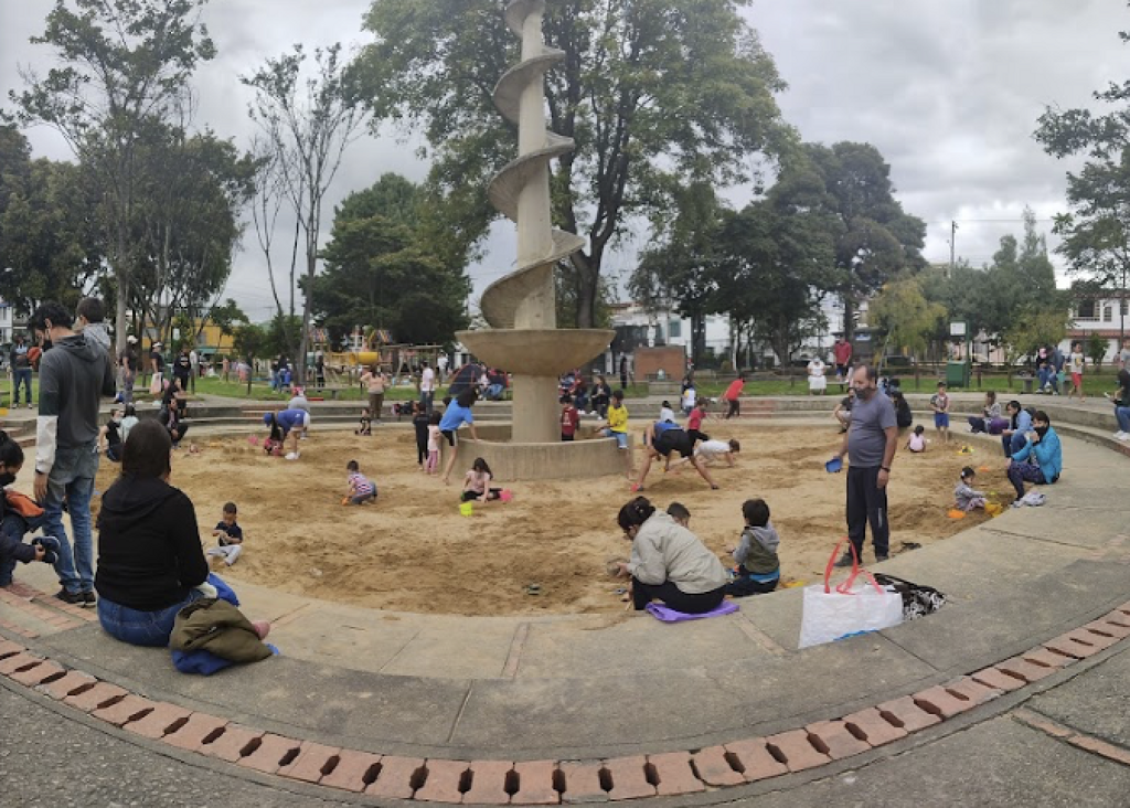 Parque Ciudad Montes-1