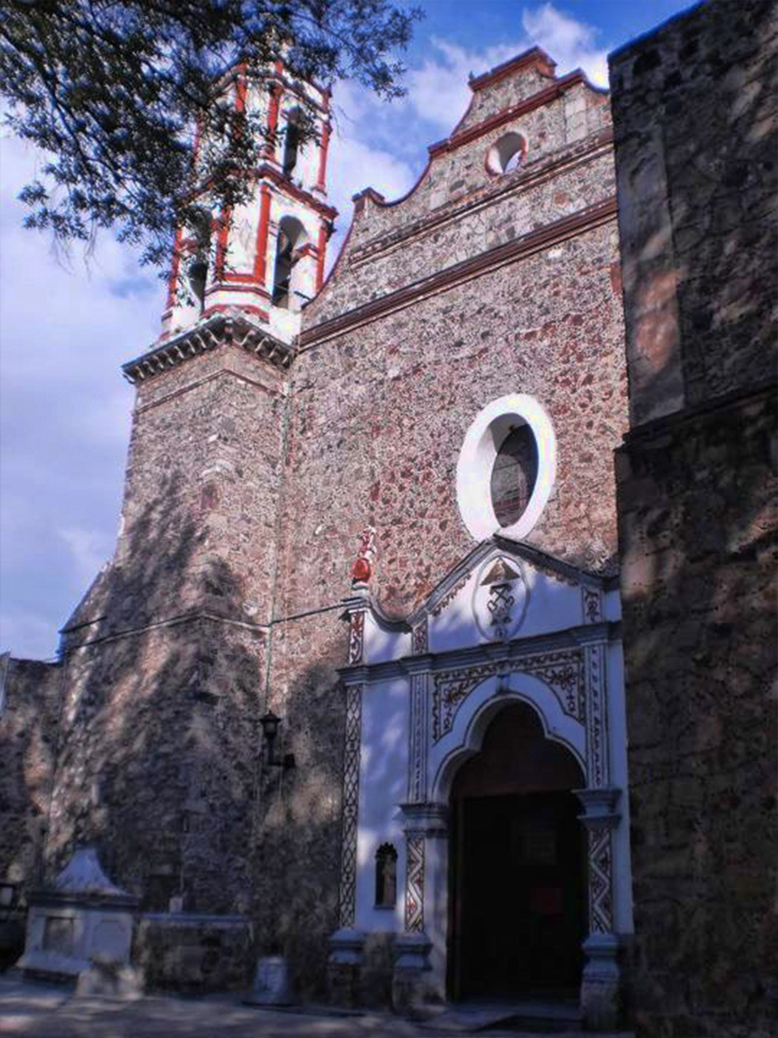 Parroquia del Señor de los Milagros y San Jacinto-0
