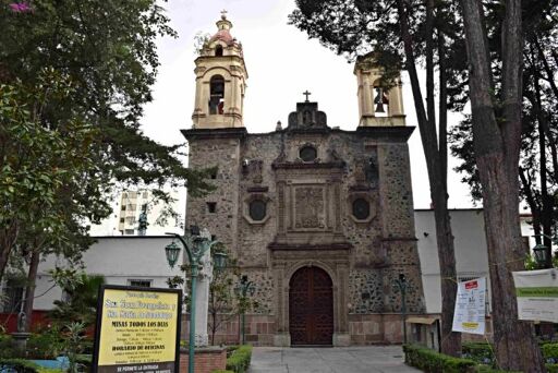 Parroquia de San Juan Evangelista y Santa María de Guadalupe-0