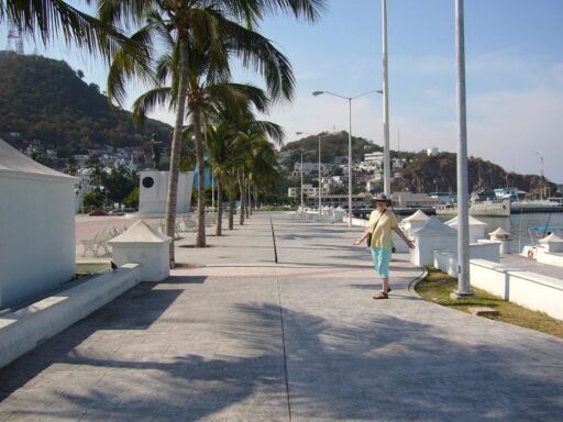 Malecón de Manzanillo-0
