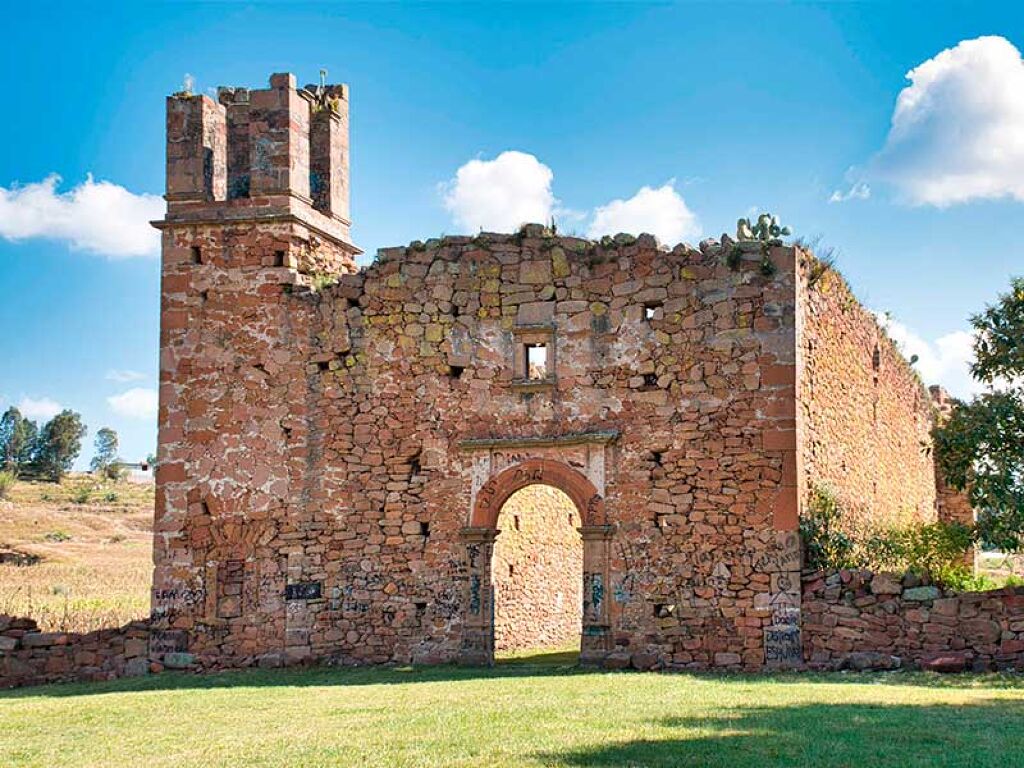 Ruinas del Antiguo Templo de San Ildefonso Tultepec-2