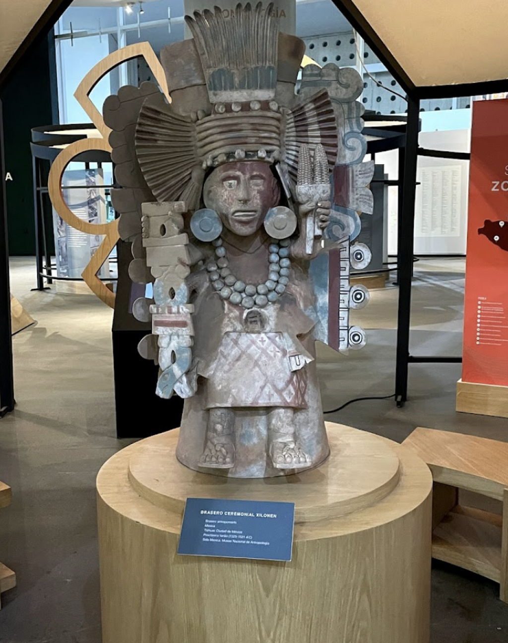 Sala de Exposiciones de la Terminal 2 del Aeropuerto Internacional de la Ciudad de México Benito Juárez-0